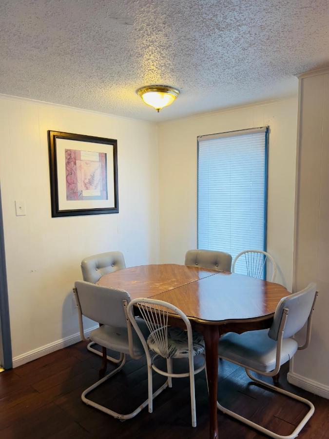 Shore - 52 - 401 Porter Avenue *
