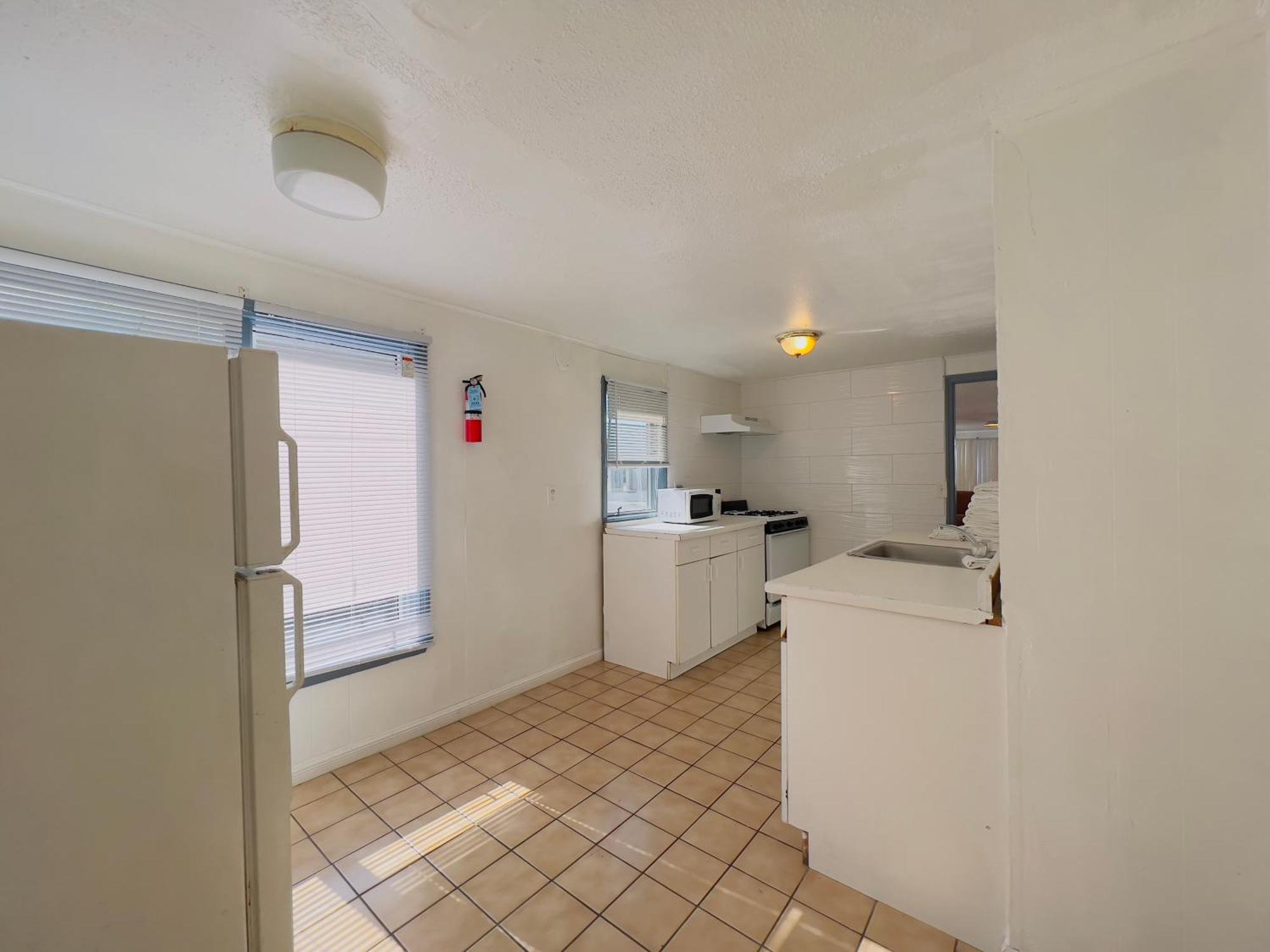 Shore - 52 - 401 Porter Avenue Apartment