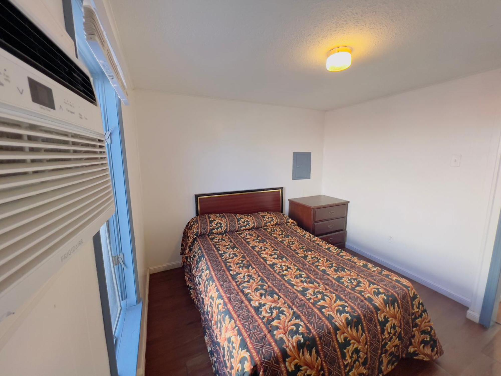 Shore - 52 - 401 Porter Avenue *